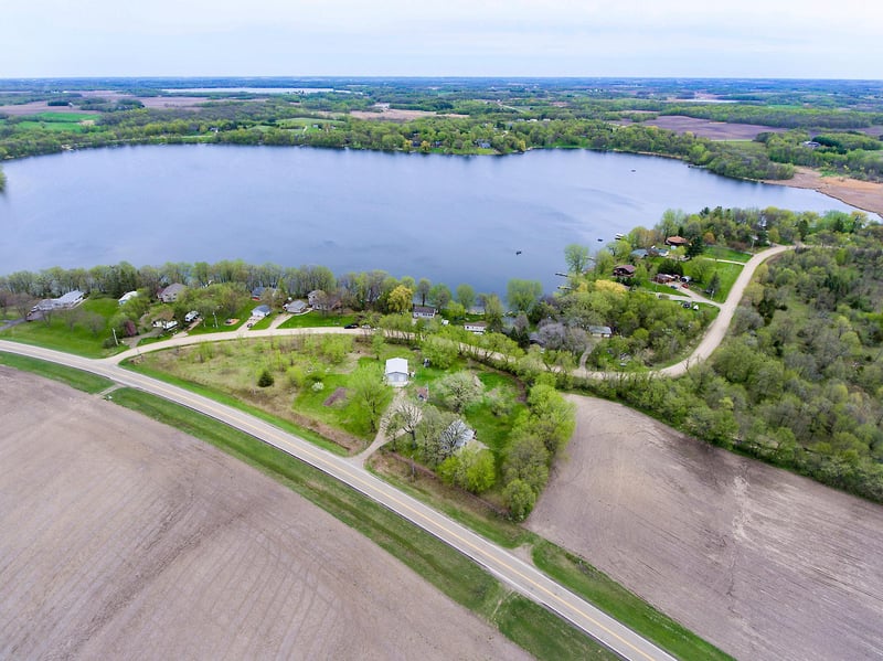 9512 Dodd Rd, Kilkenny, MN 56052