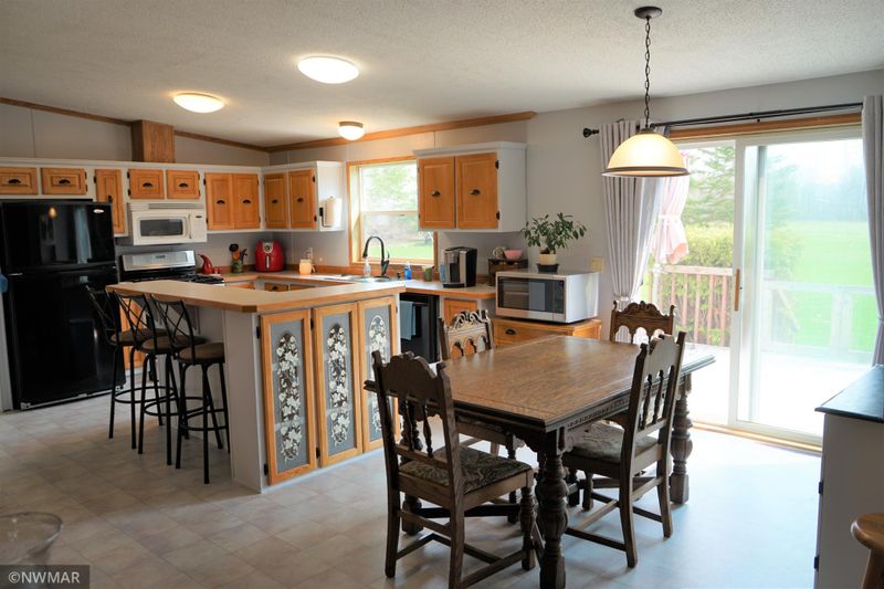 47872 326th St, Salol, MN 56756
