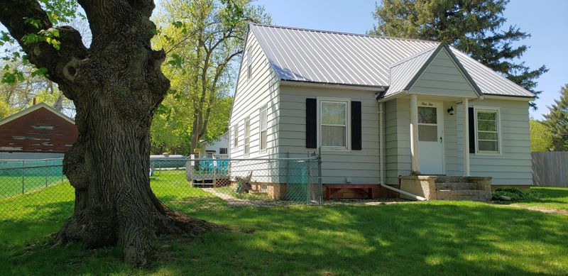 110 N 2nd St, Kiester, MN 56051