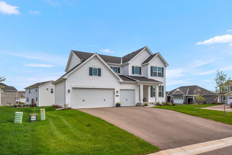 13381 Edgewood Ave, Savage, MN 55378