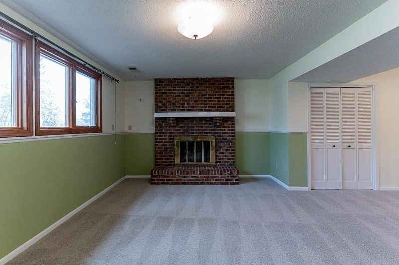 11528 23rd Ave S, Burnsville, MN 55337
