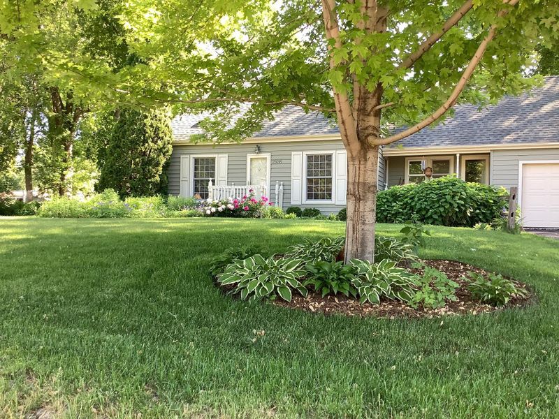 2936 Spring Lake Rd SW, Prior Lake, MN 55372