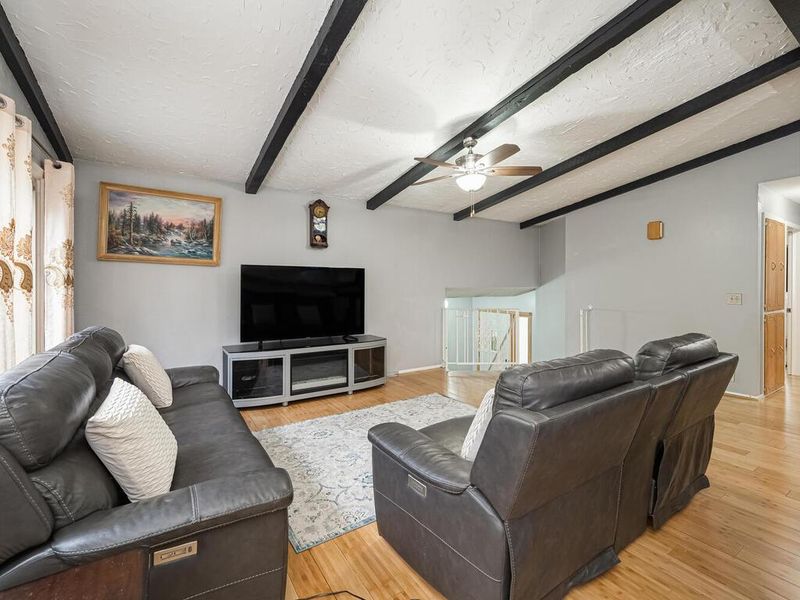 2000 Gunflint Trl, Brooklyn Park, MN 55444