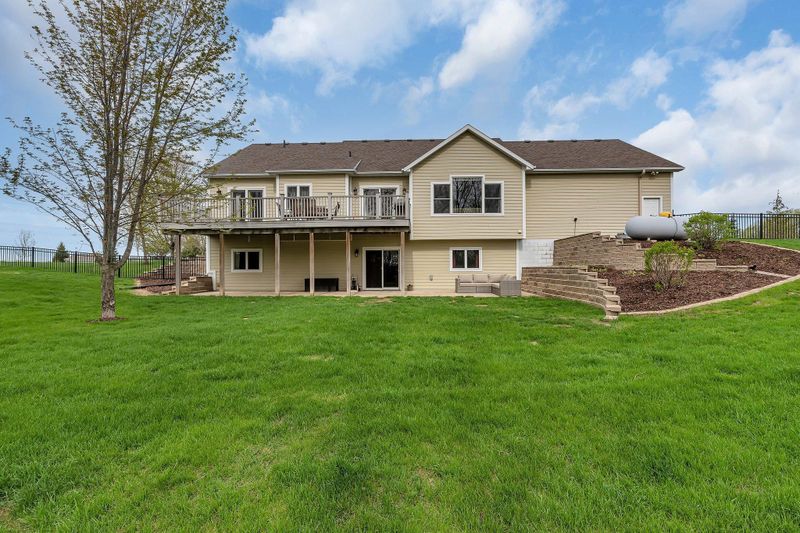 21754 Talon Dr, Saint Augusta, MN 55320