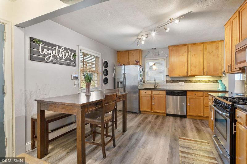 5329 N 4th St, Brooklyn Center, MN 55430