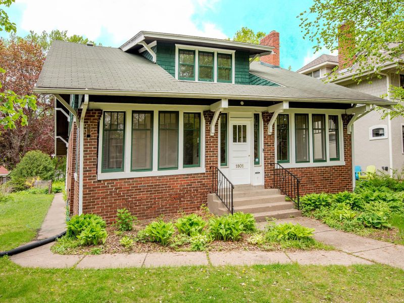 1801 Goodrich Ave, Saint Paul, MN 55105