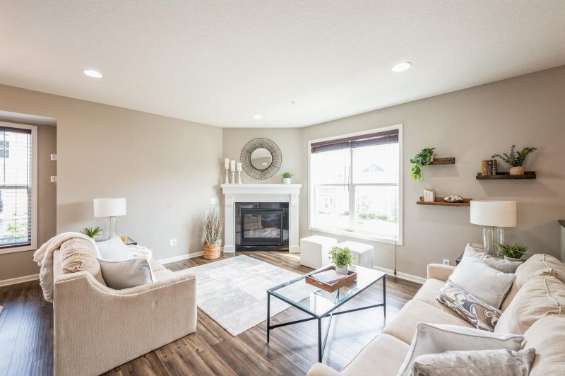 8199 Central Park Way N, Maple Grove, MN 55369