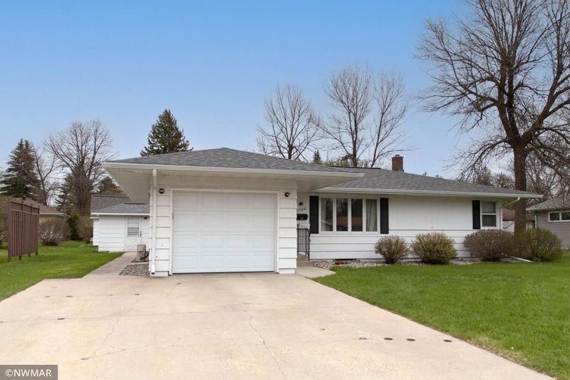 1500 Radisson Rd, Crookston, MN 56716