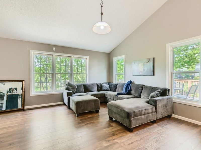 4534 River Bend Pl, Savage, MN 55378