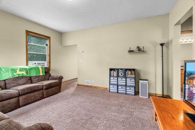 7331 Langly Ave S, Cottage Grove, MN 55016