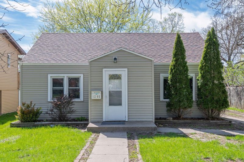 1205 2nd Ave S, Sauk Rapids, MN 56379