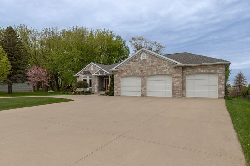 1120 4th St NW, Byron, MN 55920