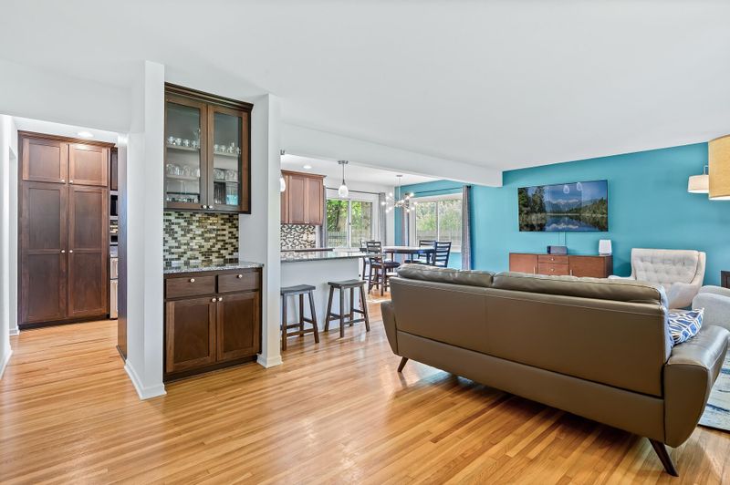 1000 Western Dr, Chanhassen, MN 55317