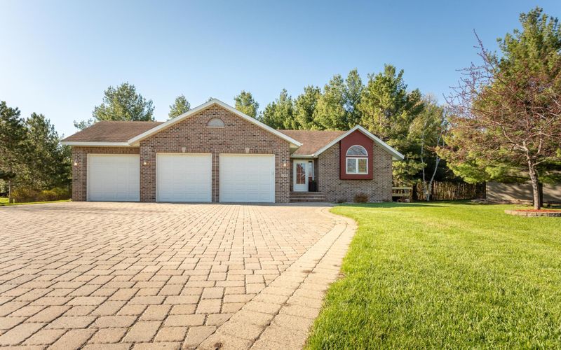 3519 Pawnee Dr SE, Alexandria, MN 56308