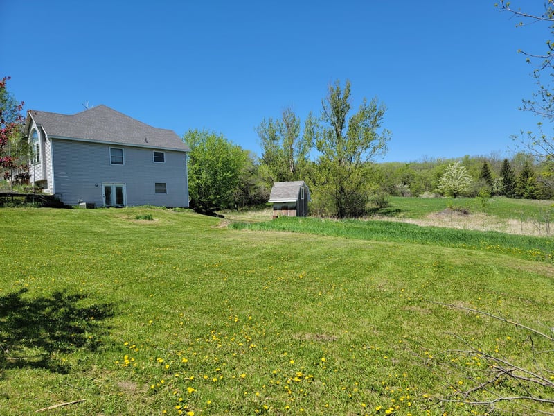 2035 37th St W, Webster, MN 55088