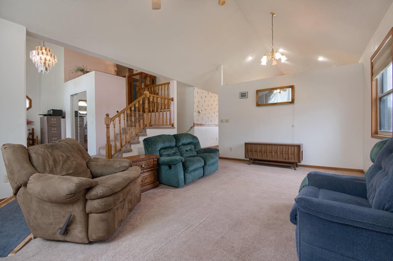 2035 37th St W, Webster, MN 55088
