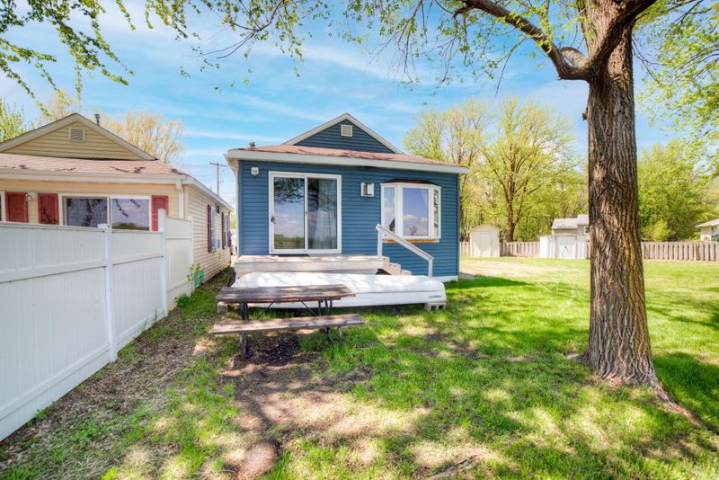 106 Sakatah Blvd #3, Waterville, MN 56096