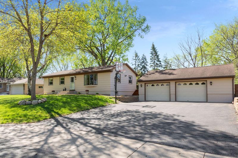 1001 83rd Ave N, Brooklyn Park, MN 55444
