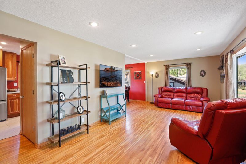 1001 83rd Ave N, Brooklyn Park, MN 55444