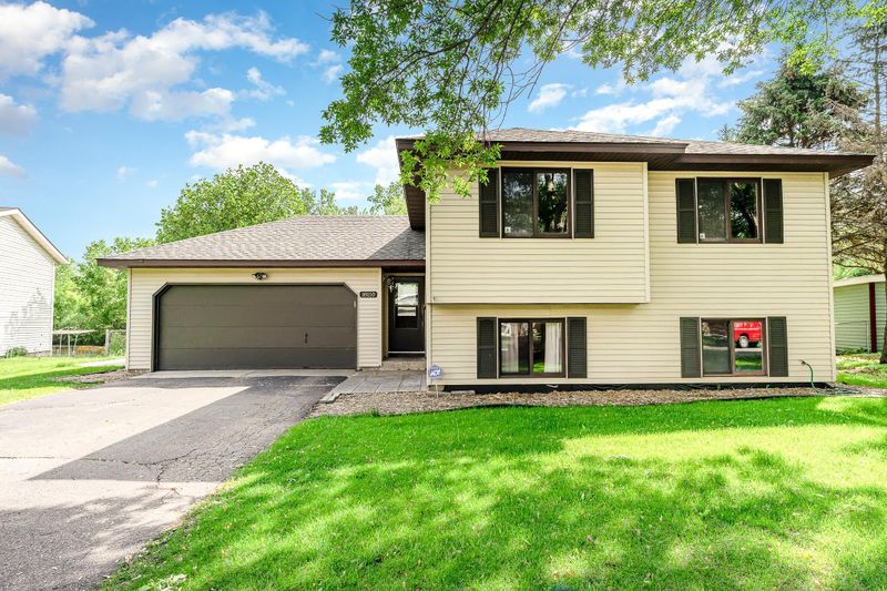 18110 Echo Dr, Farmington, MN 55024
