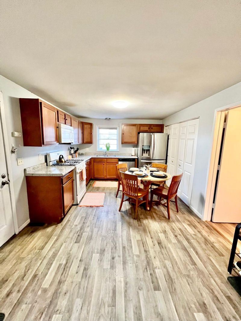 1851 Em Stately St, Minneapolis, MN 55404