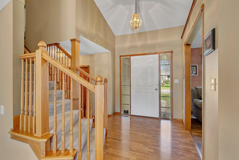1220 Glasgow Rd, Saint Cloud, MN 56303