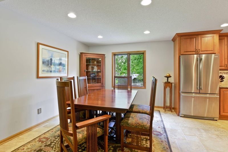 9317 Hyland Creek Rd, Bloomington, MN 55437