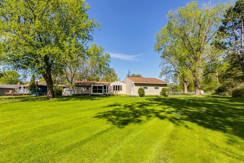1110 Ryan Ave E, Maplewood, MN 55109