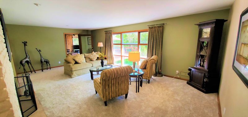 3100 Spruce Ln, Minnetonka, MN 55305