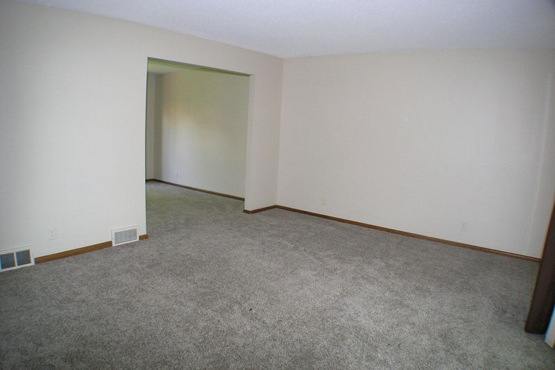 9340 Penn Ave S, Bloomington, MN 55431