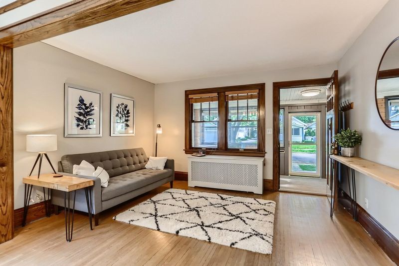 1835 Sargent Ave, Saint Paul, MN 55105
