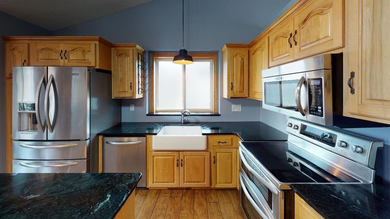 1816 Highland Trl, Saint Cloud, MN 56301