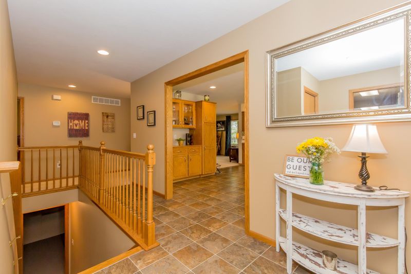 601 Bernas Ln, New Prague, MN 56071