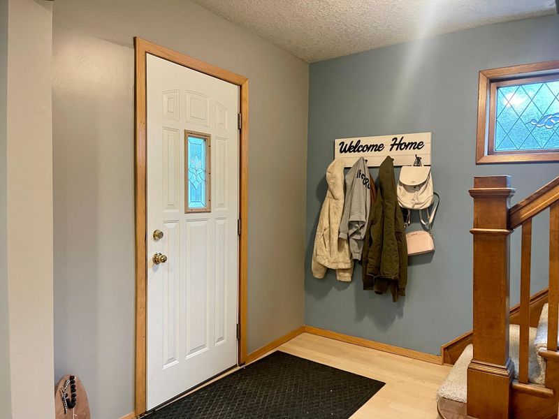402 8th St SW, Austin, MN 55912