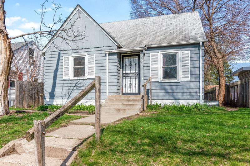 4830 Camden Ave N, Minneapolis, MN 55430