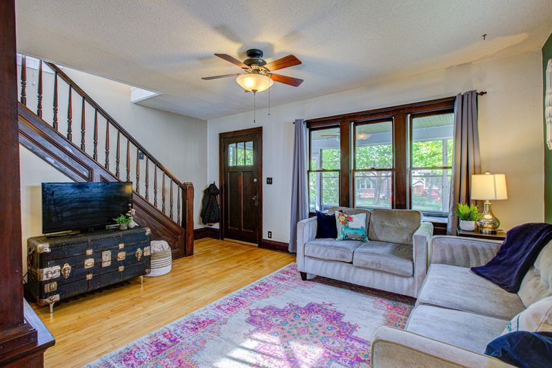878 Palace Ave, Saint Paul, MN 55102
