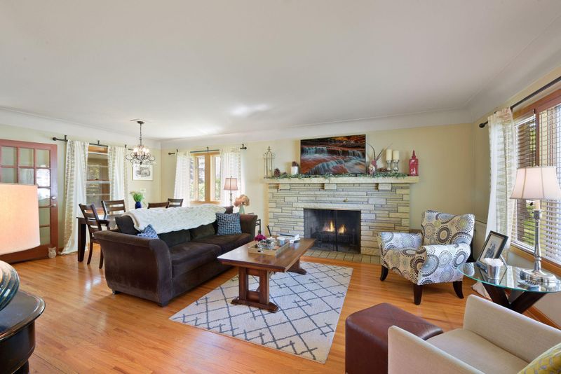 125 5th Ave N, Hopkins, MN 55343