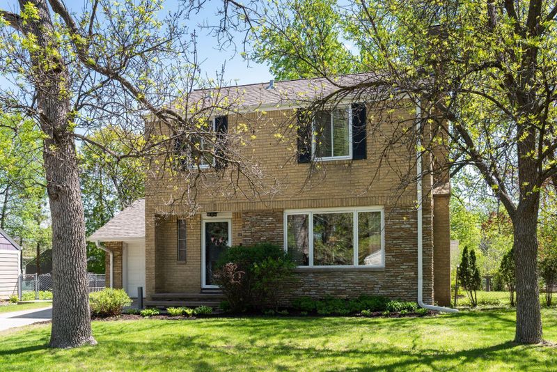 125 5th Ave N, Hopkins, MN 55343