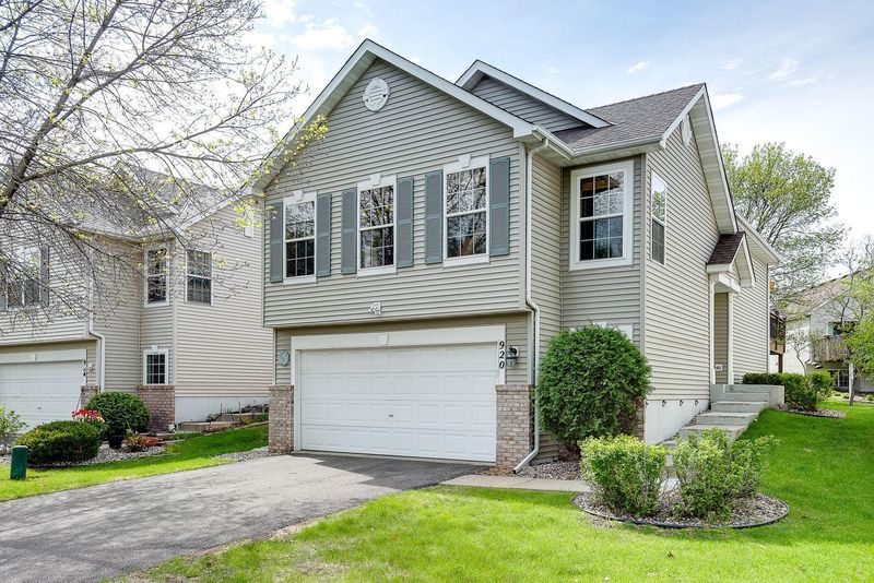 920 Parkside Blvd, Hopkins, MN 55343