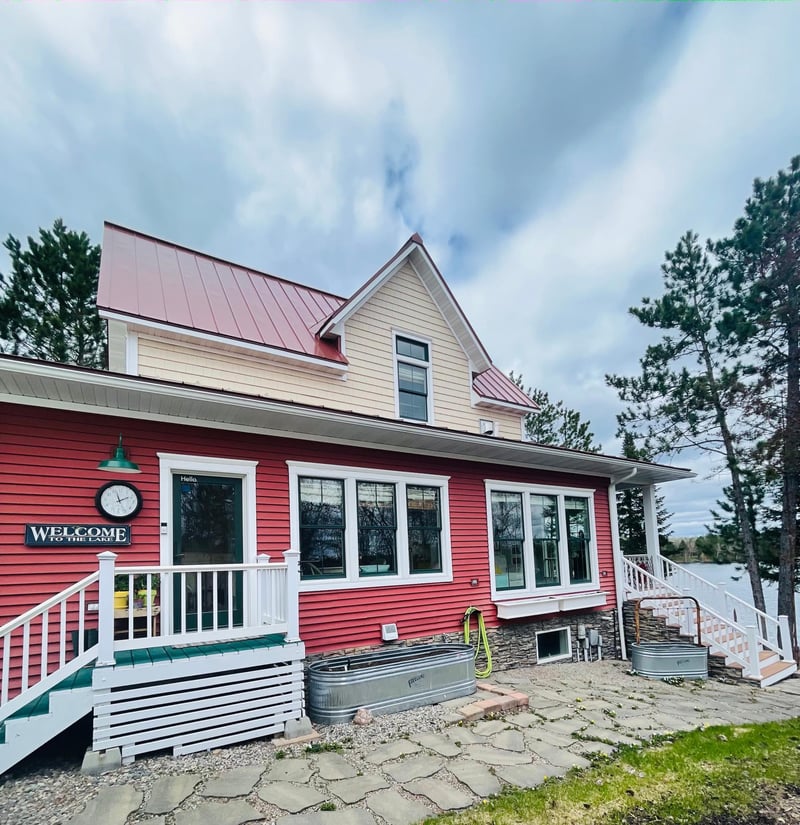 7096 Walleye Creek Rd, Side Lake, MN 55781
