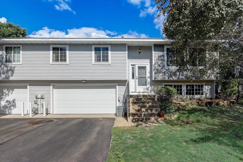 392 97th Ln NE, Blaine, MN 55434