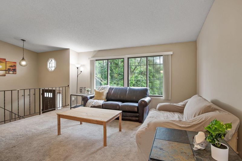 4430 Clover Ln #B, Eagan, MN 55122