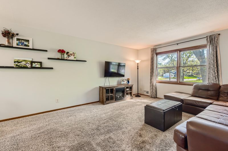 2117 Dundee Pl, Stillwater, MN 55082