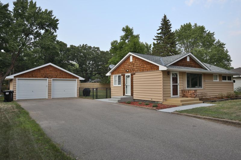 2821 121st Ave NW, Coon Rapids, MN 55433