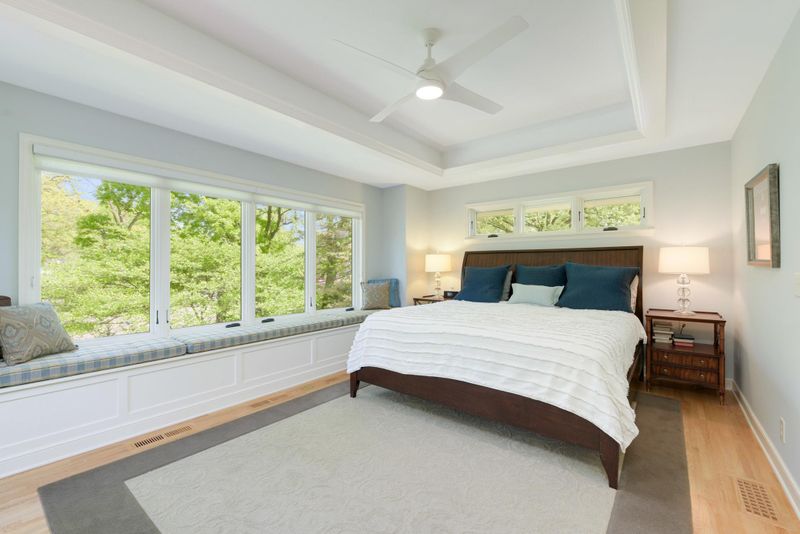 4400 Philbrook Ln, Edina, MN 55424