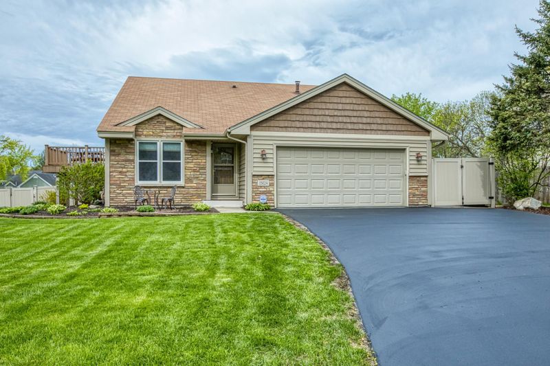 15024 Rushmore Crescent, Burnsville, MN 55306