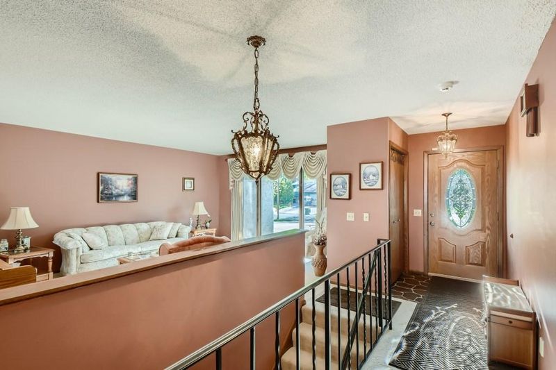 7517 Edgewood Ave N, Brooklyn Park, MN 55428