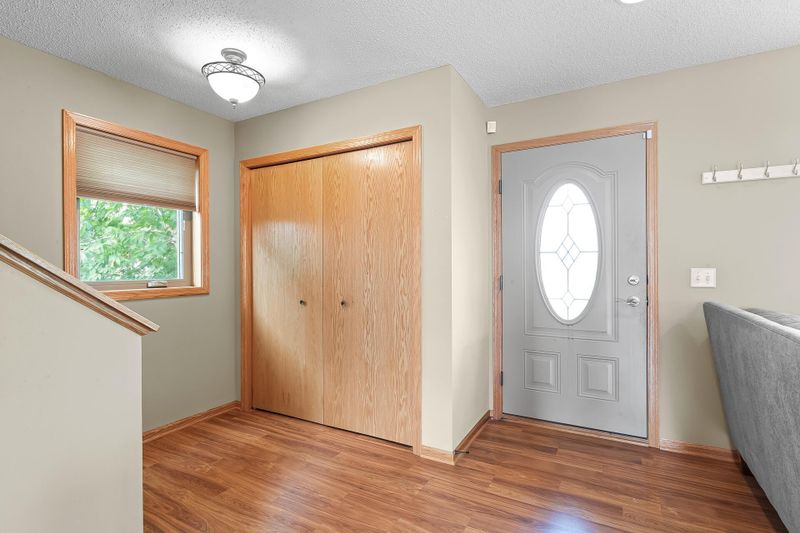 3301 Irving Ave N, Minneapolis, MN 55412