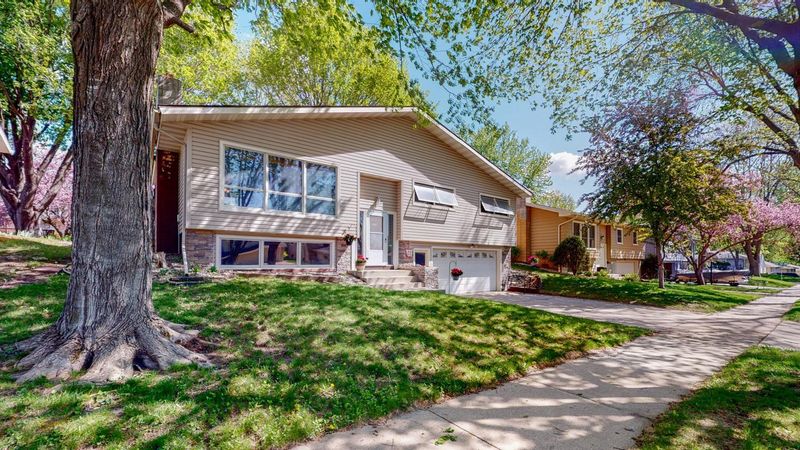 2515 25th St NW, Rochester, MN 55901