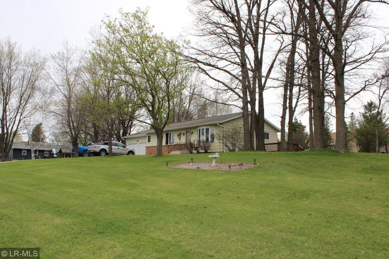 308 2nd St, Bluffton, MN 56518